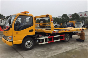 盈江哪里有拖车服务