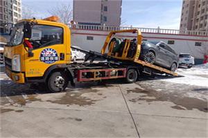 盈江救援拖车费用怎么算